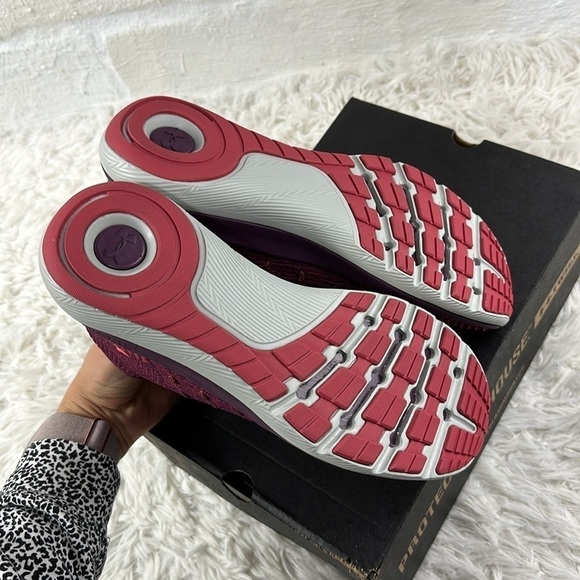 NIB Under Armour Women's Slingflex Rise Sneaker, Merlot Rustic Red 10.5 - Picture 7 of 8